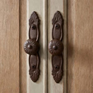 Rustic Brown Cast Iron Door Knobs Set of 2, Vintage Cabinet Pulls, Farmhouse Cabinet Hardware, Iron Door Handles