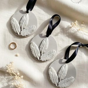 Handmade Aroma Diffuser Hanger set of 3 for essential oils – Gentle Natural Scent Diffuser - Aromatherapy Gift for her