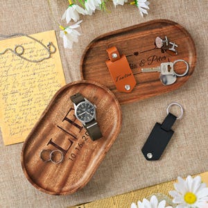 Benutzerdefinierte ovale Holz Trinkets Schale, personalisierte Valet Tablett für Männer, Verlobung Schmuckhalter, Vatertagsgeschenk für Papa, benutzerdefinierte Holz Catchall