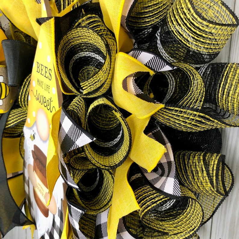 Bumblebee Wreath for Front Door Bee Wreath Gnome Wreath - Etsy