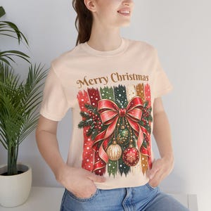 Camiseta de Feliz Navidad para mujer, camiseta navideña con lazo y rayas, camiseta festiva, regalo de Navidad para ella, mamá, hermana, amiga.
