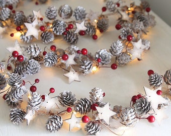 Stars And Red Berries Pinecone LED Garland, Christmas Decoration