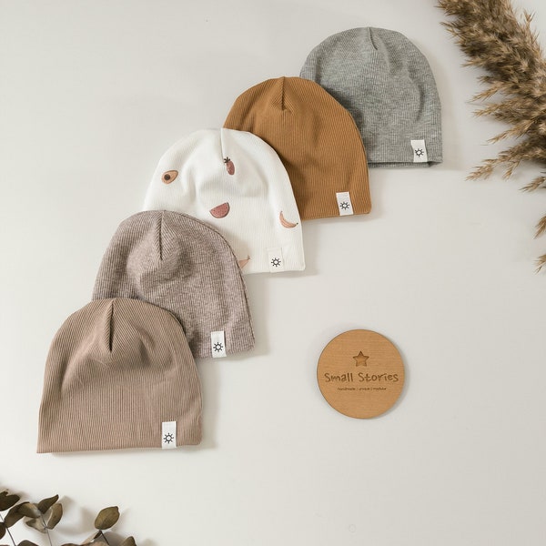 Kinder-Mütze Baby-Mütze, Übergangsmütze, doppellagige Mütze, Rib-Beanie, Ribjersey, softe Naturtöne, Sonnen-Label