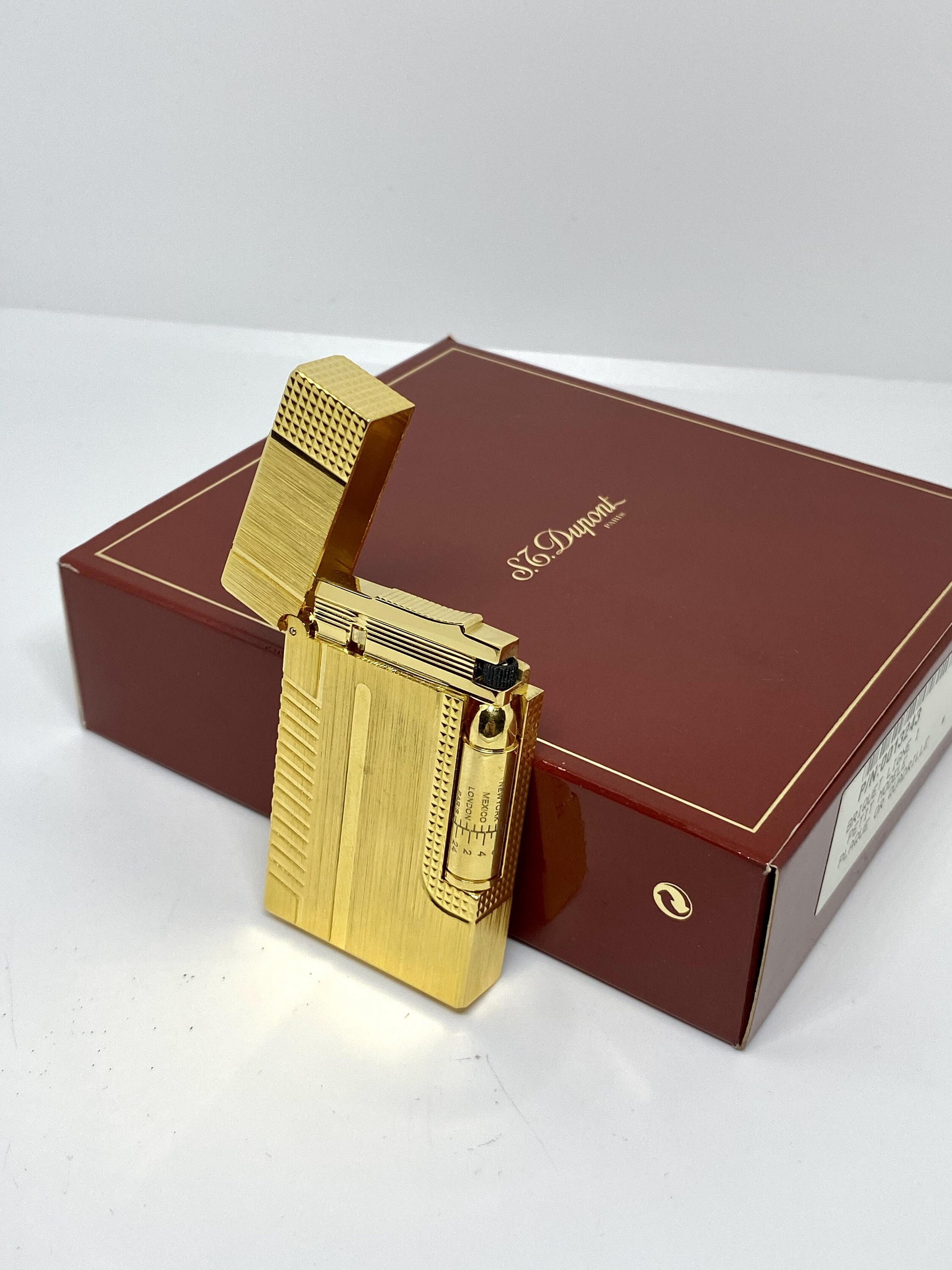 Vintage ST Dupont Large Lighter Gold Tone New In Box