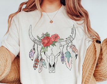 Bull Skull Shirt, Boho Cow Skull Shirt, Farm Girl Shirt, Rodeo Shirt, Western Graphic Tee, Cowgirl Shirt, Farm Wife Shirt, Western Shirt
