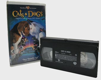 Cats & Dogs VHS Tape