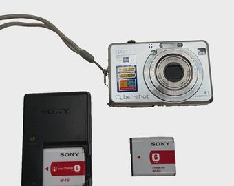 Sony Cybershot DSC-W100 8.1 MP Digital Camera