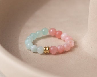 Elastischer Perlenring aus bunten Jadeperlen | HOPE