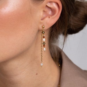 Drop earrings made of delicate freshwater pearls and natural stone beads with gold-plated stainless steel chain LYRA image 2