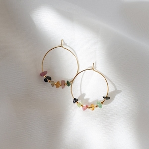 Dainty tourmaline hoop earrings made of colorful gemstones | AURELIA