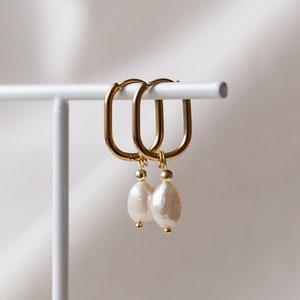 Gold-plated drop earrings with removable freshwater pearl pendants | PHIA