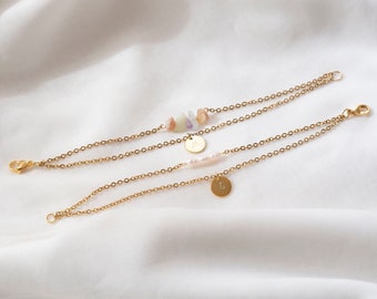 Personalized bracelet with letter pendant made of freshwater pearls, gemstones and gold-plated stainless steel chain | CALLIOPE