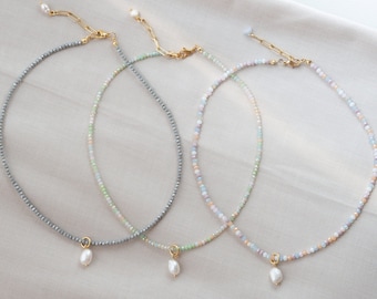 Dainty necklace made of colorful glass beads with a freshwater pearl pendant and 24k gold-plated clasp, available in 3 colors | AVA