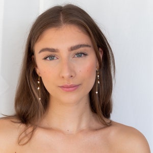 Drop earrings made of delicate freshwater pearls and natural stone beads with gold-plated stainless steel chain LYRA image 9