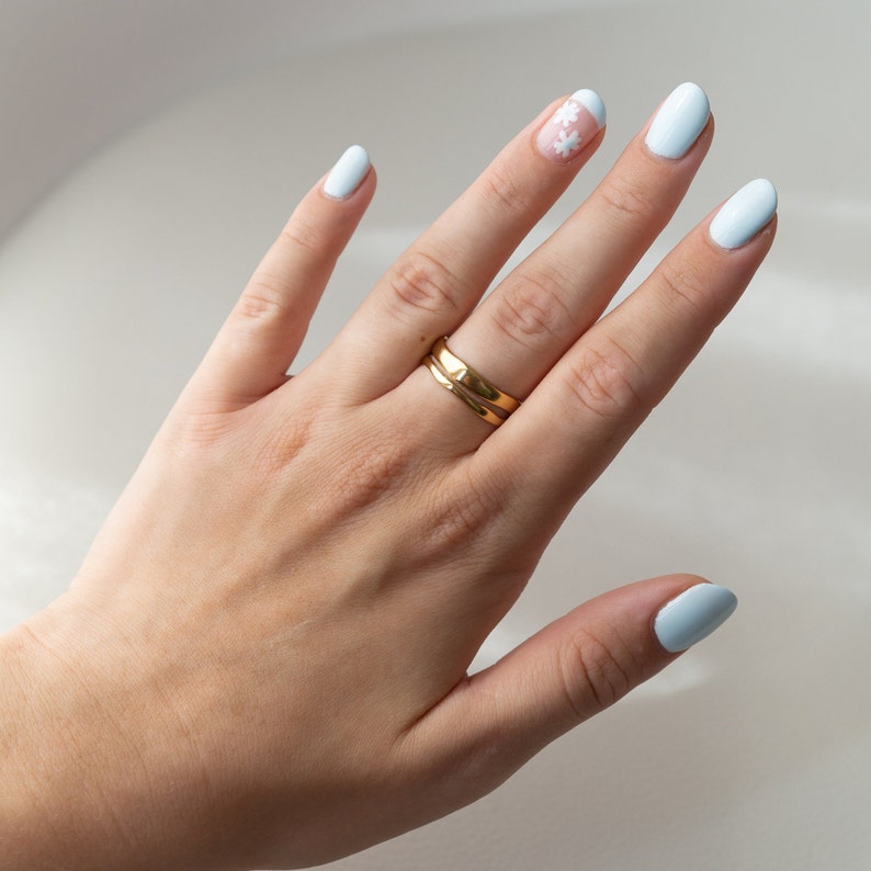 Minimalistischer Ring in Gold oder Silber, größenverstellbar WAVE Bild 5