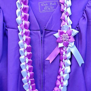 Purple and White Graduation Lei ties with 1 flower.