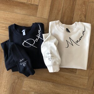 Personalised Mum Sweatshirt with Kids Names on Sleeve, Custom Mama Sweater, Mother’s Day Gift for Mum, Wear Your Heart on Your Sleeve zdjęcie 7
