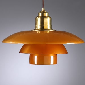 Poul Henningsen / Louis Poulsen. PH 3 1/2-3 amber pendant. Limited Edition