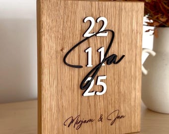 Personalized wooden wedding gift | Wooden sign with names & date | Gift for the bride and groom | Engraving