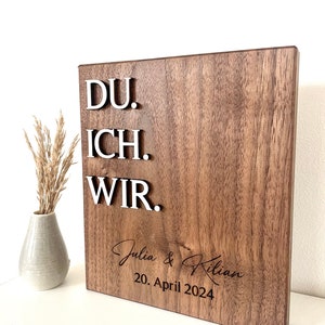 Hochzeitstag Hochzeitsgeschenk Nussbaum Jahrestag Holzschild personalisierte Geschenkidee Geschenk zur Hochzeit Bild 3