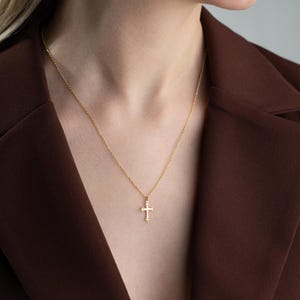 Cross Necklace Women, Gold Cross Necklace, Silver Cross Necklace, 14K Solid Gold Cross, Dainty Cross Necklace for Women, Gold Cross Pendant