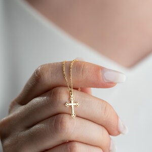 Cross Necklace Women, Gold Cross Necklace, Silver Cross Necklace, 14K Solid Gold Cross, Dainty Cross Necklace for Women, Gold Cross Pendant