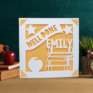 Well Done, Glückwunschkarte, bestandene Prüfungen, personalisierte Papierschnittkarte, stolz auf dich Karte, Klasse von 2023, Ergebniskarte, GCSE Karte, A-Levels