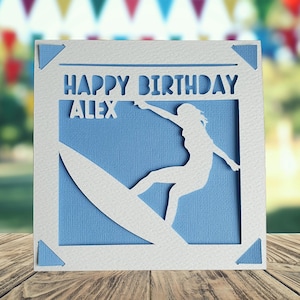 Carte personnalisée de joyeux anniversaire de surfeur, carte de joyeux anniversaire pour lui elle, carte d'anniversaire de surf, carte d'anniversaire pour surfer