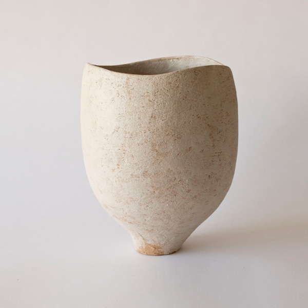 Large age stoneware vessel, White vessel for minimalist decor, Ivory vase for dried flower arrangements, Primitive vase for modern decor