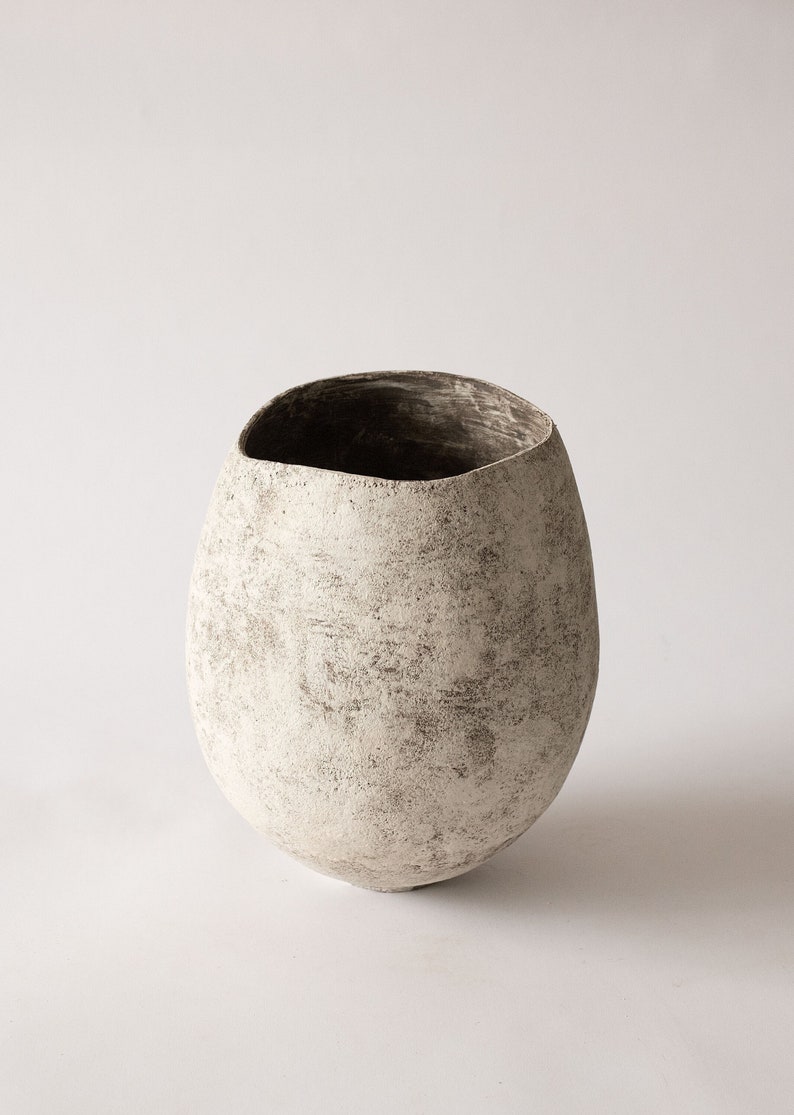 Vintage vase with aged look, Modern natural tones vase, White handmade vase for first home gift, Ceramic vessel for confortable decoration image 1