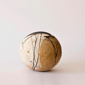 Ceramic object for modern decoration