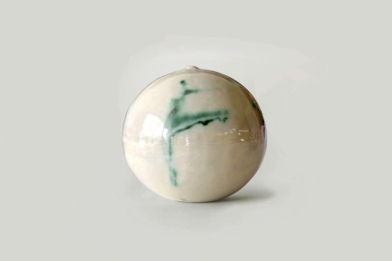 Minimalist Ceramic Vase – Sculptural Stoneware Orb Vase – Wabi Sabi Studio Pottery – Japandi Shelf Decor – Unique Green Glaze Art Object image 1