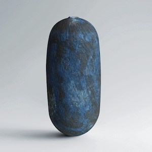 Vase nordique en céramique en grès, très grand vase bleu marine, décoration moderne, sculpture de vase ovale en céramique rouille bleu foncé, pièce originale faite main