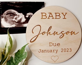 Custom Pregnancy announcement, Baby Due, Social Media Reveal, Photography Prop, Baby announcement, Baby Arriving, Baby Coming Soon Plaque