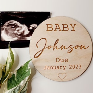 Custom Pregnancy announcement, Baby Due, Social Media Reveal, Photography Prop, Baby announcement, Baby Arriving, Baby Coming Soon Plaque