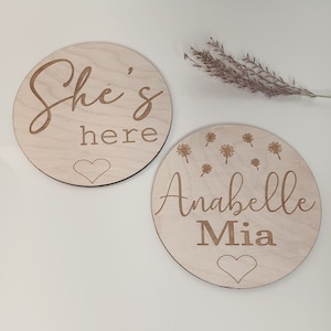 Personalised Baby Arrival Sign | He/She is here l Engraved Baby Name Plaque | Baby Shower Gift | Social Media Photo Prop Disc | Hello World