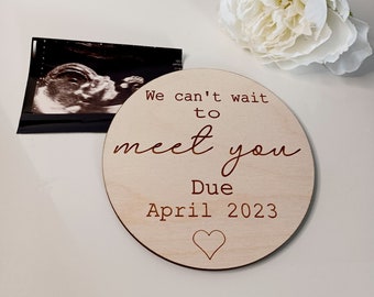 Can't Wait To Meet You | Baby Announcement Plaque | Pregnancy Photo Prop | Pregnancy Announcement Card |  Baby Name Plaque | Baby Shower