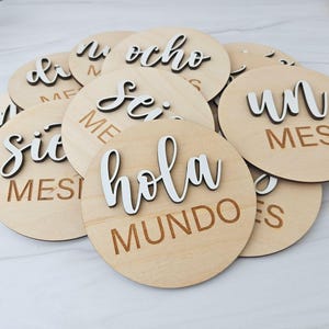 Cartes jalons 3D en bois en espagnol | Disques jalons mensuels pour bébé | Cadeau pour un nouveau-né | Panneau pour l'hôpital | Signes d'étape pour bébé