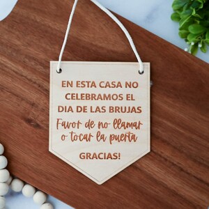 Spanish Halloween Sign: Do Not Disturb, No Trick or Treat