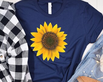 Sunflower Graphic T-shirt, Women's Fall Shirt, Floral Tee Shirt, Sunflower Shirt, Flower Shirt, Sunflower T-shirt, Sunflower Shirts,Gift Tee