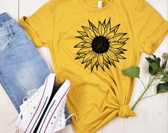 Sunflower Graphic T-Shirt, Women's Fall Floral Tee