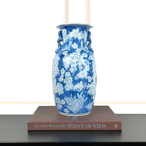Chinese Export Large Blue and White Porcelain Floral Pattern Flower Vase, Chinoiserie Chic, Grand Millennial Home Decor, Interior Designer,