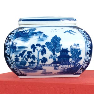 Bombay Company Vintage Blue & White Nanking Porcelain Jewelry Box, Grand Millennial Home Decor, Chinoiserie Chic, Trinket, Asian Ginger Jars