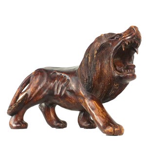 African Vintage Extra Large Hand Carved Wooden Lion Sculpture, Kenyan Art, 70s Home Decor, Tribal Interior, Entryway Statues, Animal Figures