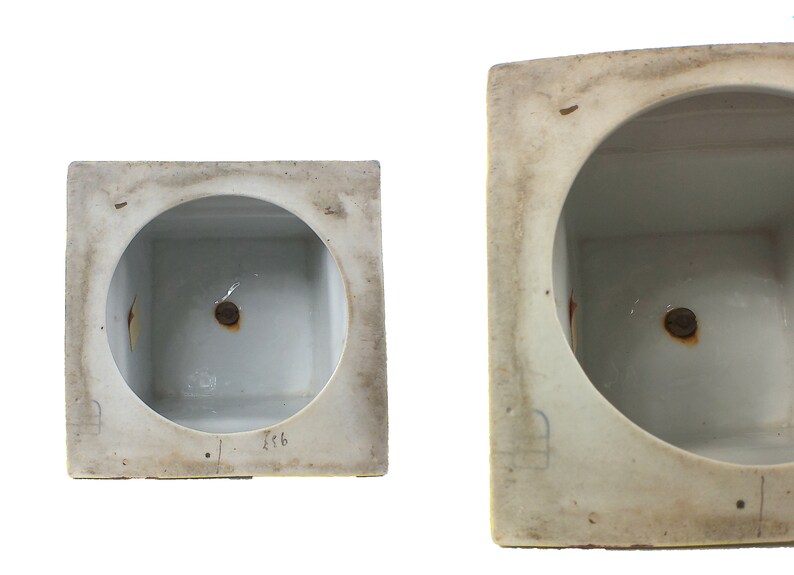 Antique 12" Pair Of Royal Vienna Porcelain Urns, Angelica Kauffman, Gilt, Rococo Decor image 10