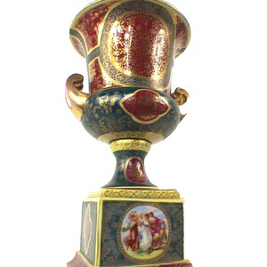 Antique 12" Pair Of Royal Vienna Porcelain Urns, Angelica Kauffman, Gilt, Rococo Decor image 5