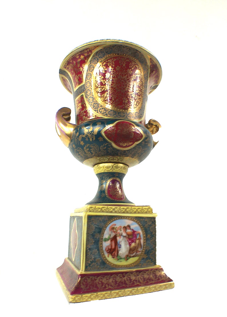 Antique 12" Pair Of Royal Vienna Porcelain Urns, Angelica Kauffman, Gilt, Rococo Decor image 5