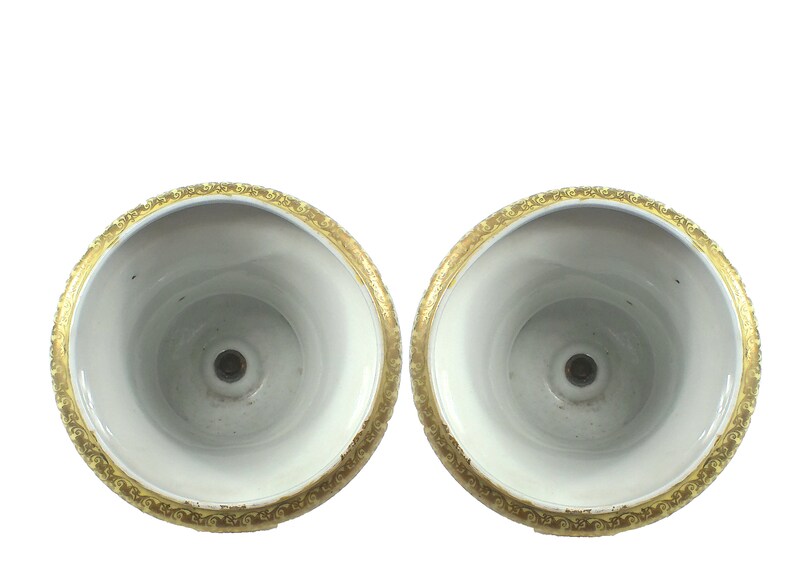Antique 12" Pair Of Royal Vienna Porcelain Urns, Angelica Kauffman, Gilt, Rococo Decor image 9