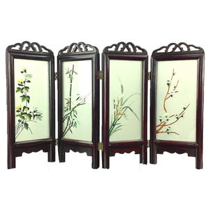 Vintage Chinoiserie Table Screen, Byobu, Embroidered, Grand Millennial Decor, 11"