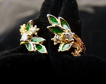Ladies jewellery shop sale